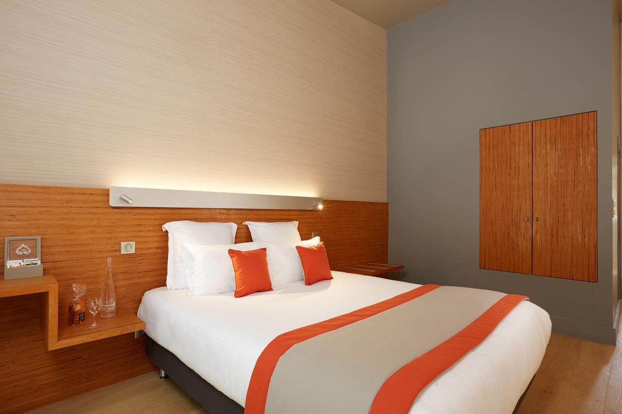 Hotel Centre Port-Royal Saint-Lambert  Exteriör bild